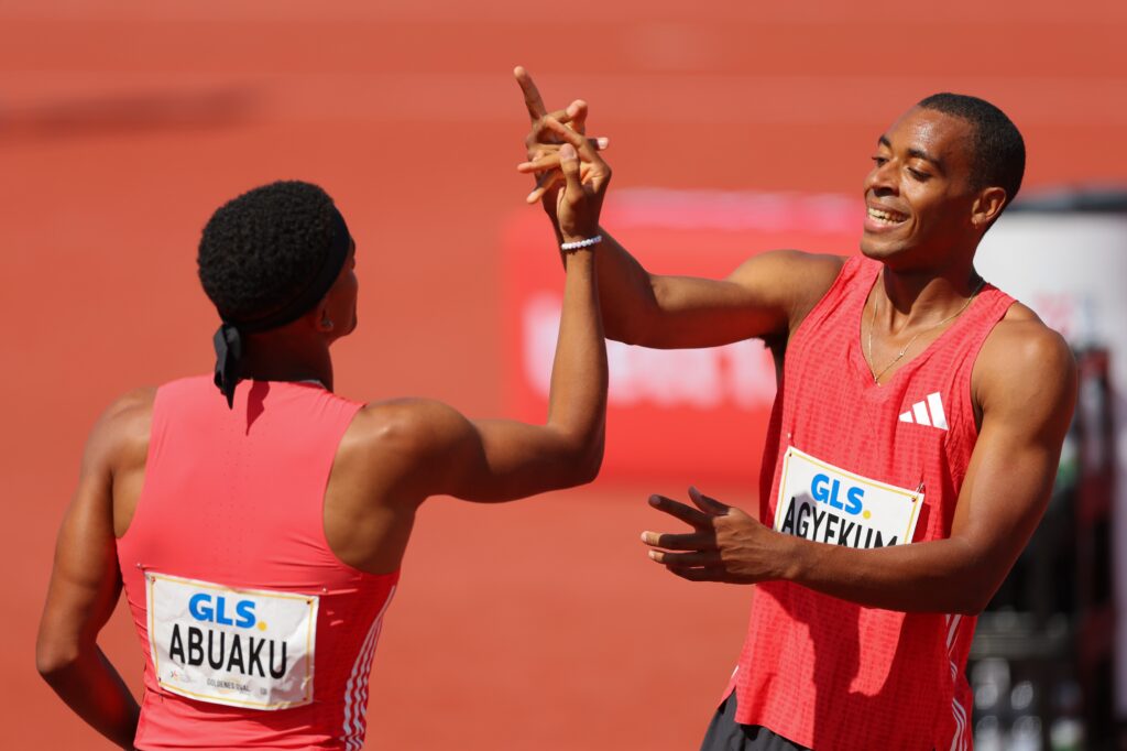Leichtathletik, Goldenes Oval 2025 am 01.06.2025 im Heinz-Steyer-Stadion, Dresden. 400m Hürden, Joshua Abuaku (GER), Emil Agyekum (GER), Foto: Joerg Halisch